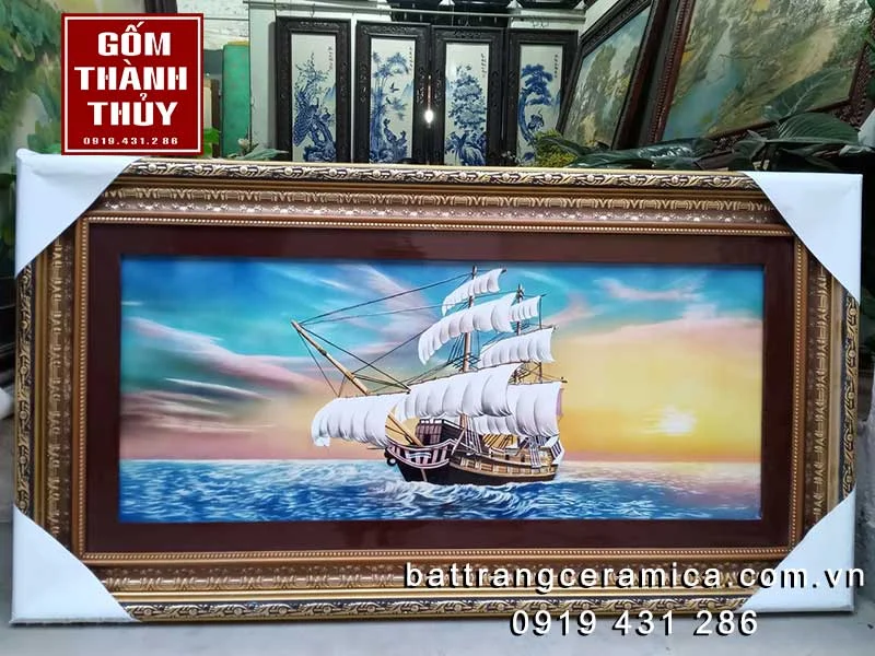 Tranh thuận buồm xuôi gió bằng sứ Bát Tràng vẽ 3D cao cấp