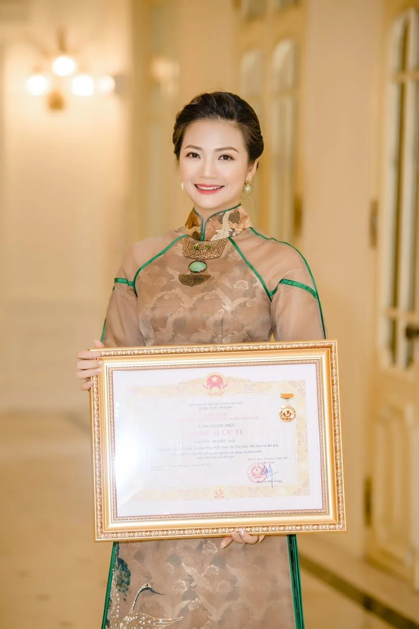 Kiều Anh nhận danh hiệu NSƯT ảnh 2