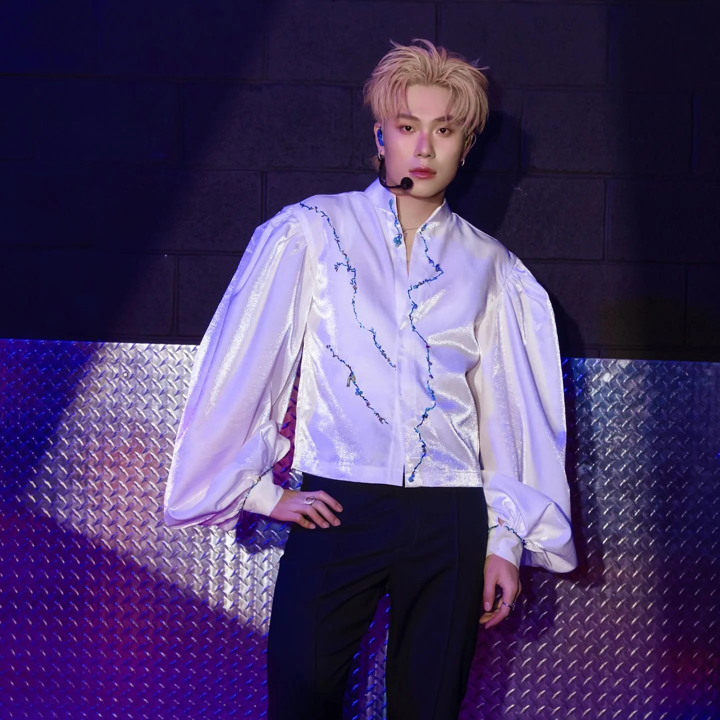 Dương Domic lên tiếng sau tin đồn ế vé: Không làm fanmeeting vì tiền