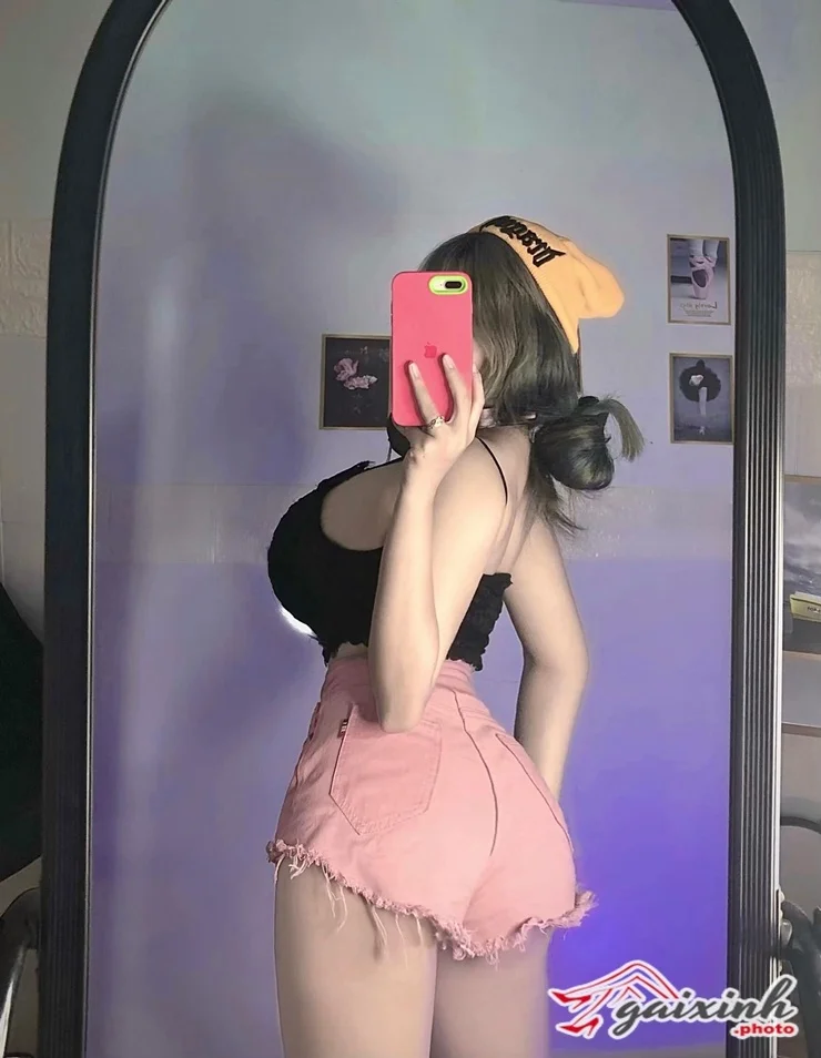 45+ Ảnh Hot Girl Pi Tiên Lộ Hàng Sexy Khoe Vú To Gợi Cảm (4)