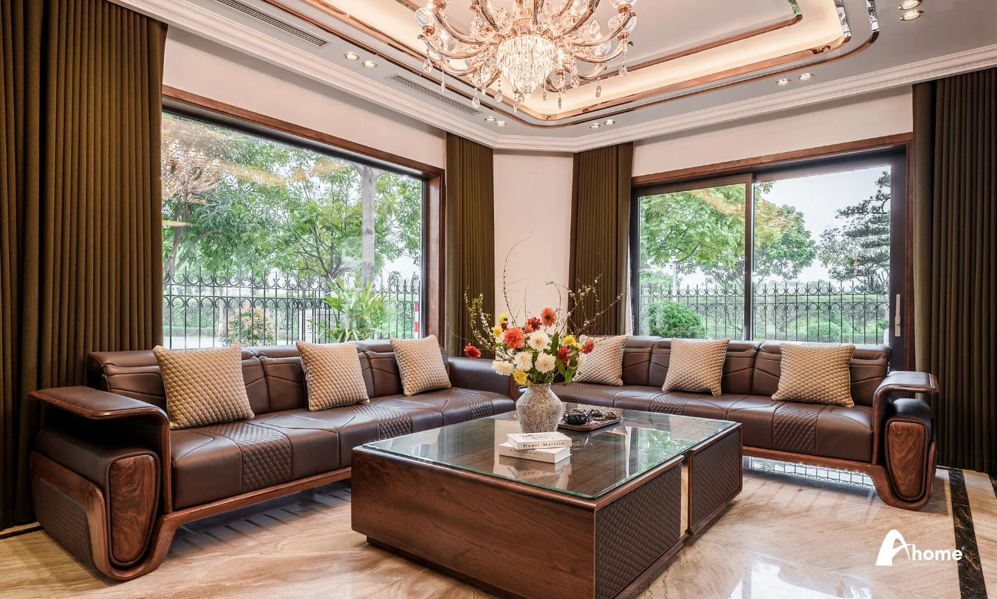 Thiết kế phòng khách có rèm cửa tại Ahome