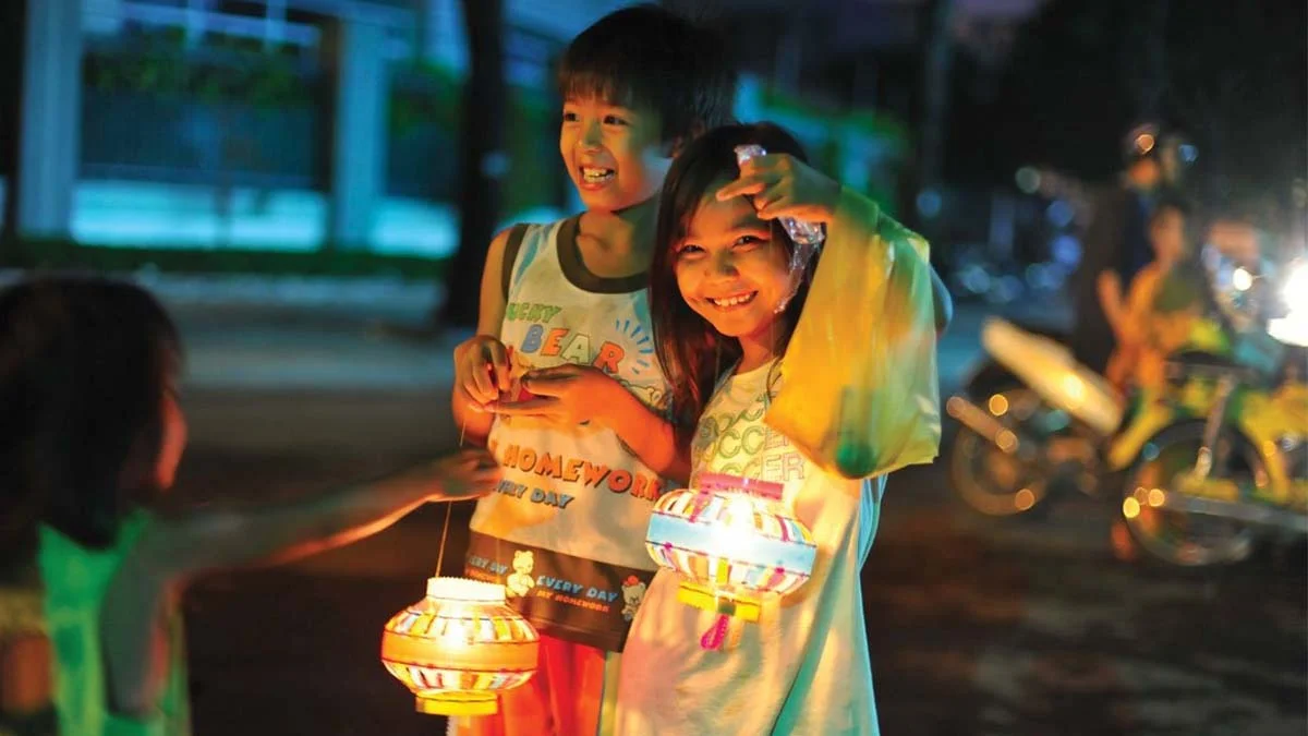 Ảnh vui ngày rằm tháng 8 của trẻ em
