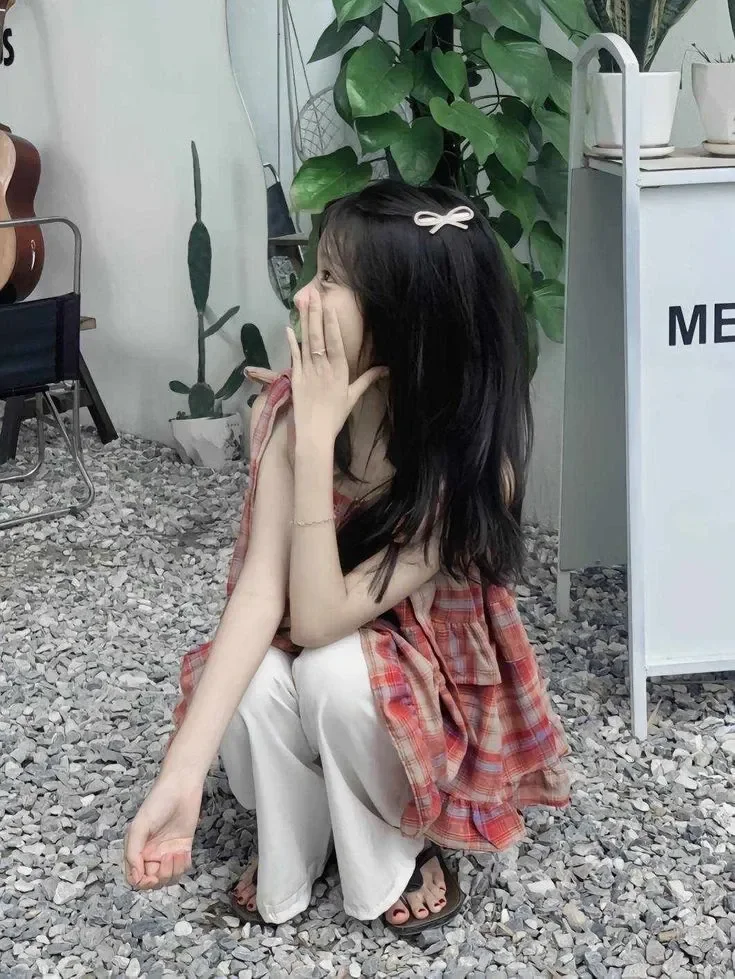 Khám phá ngay bộ sưu tập hình ảnh gái xinh che mặt tuyệt đẹp