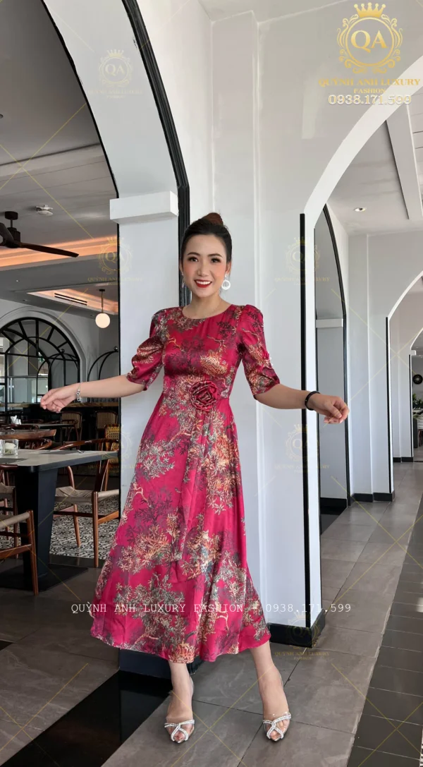 Váy Đầm Xoè Hoa Tone Hồng Đậm Đẹp Sang Trọng Cao Cấp Akina Dress