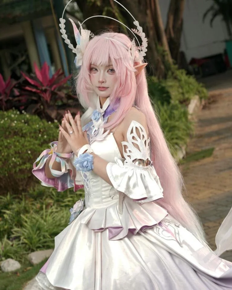 Cosplay anime nữ lộng lẫy như nàng tiên