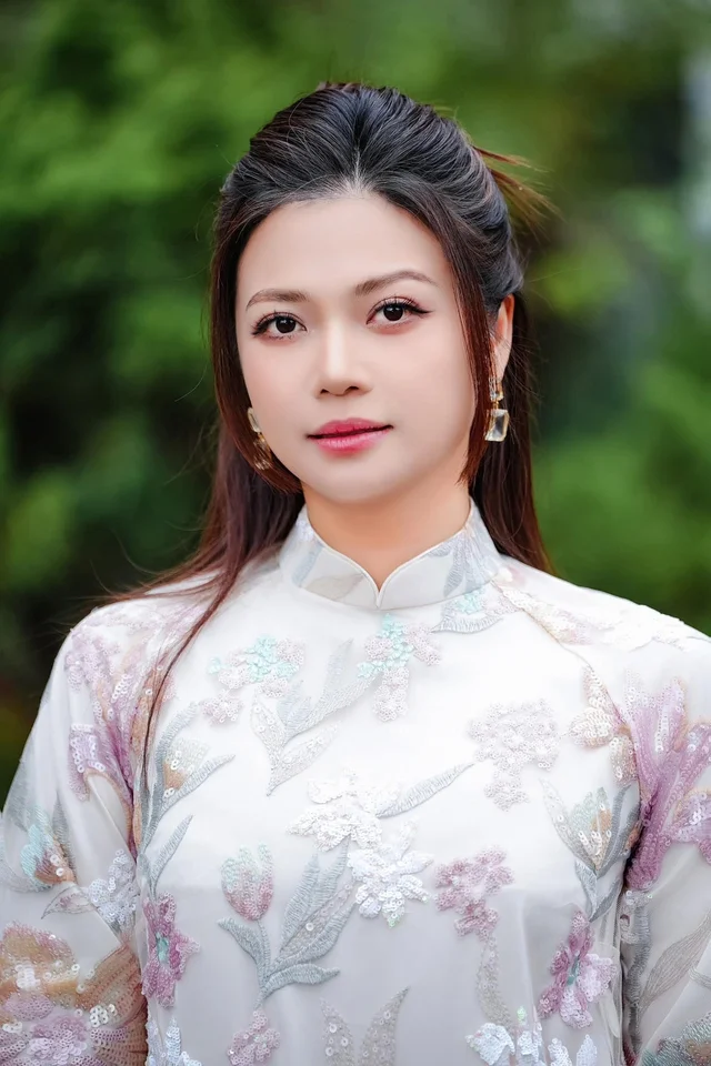 Nữ NSƯT là mỹ nhân phim giờ vàng VTV, đời tư bí ẩn, tuổi 42 nhan sắc vẫn gợi cảm hút hồn